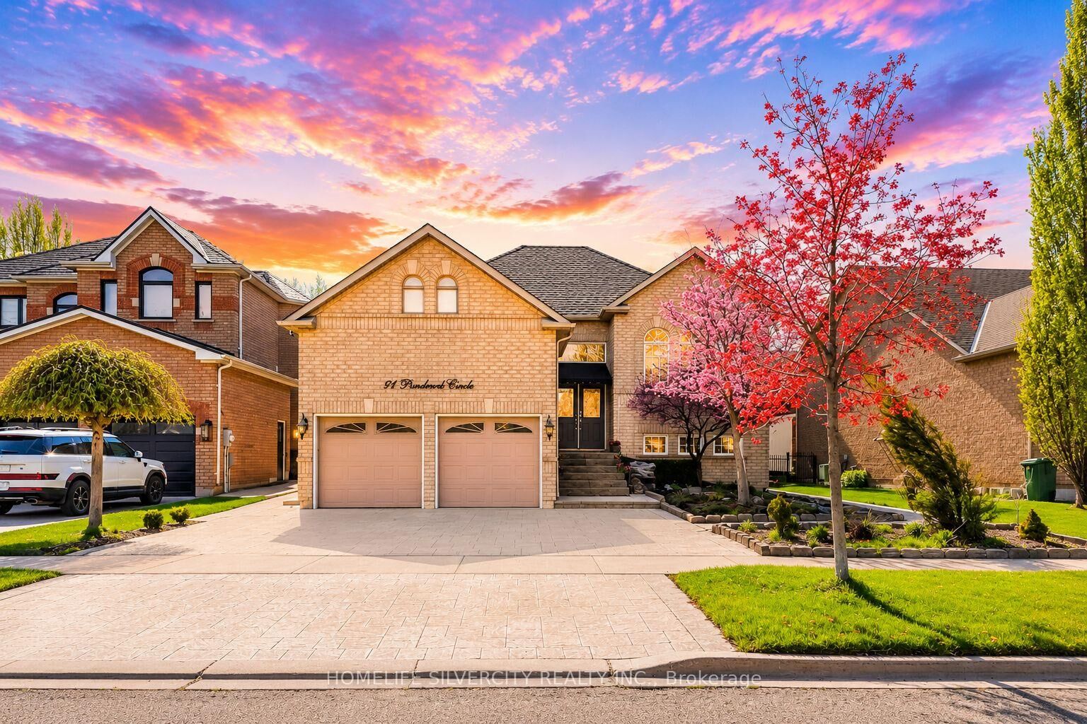 Property Photo: 61 Pinebrook Circle ON L7C 1C3