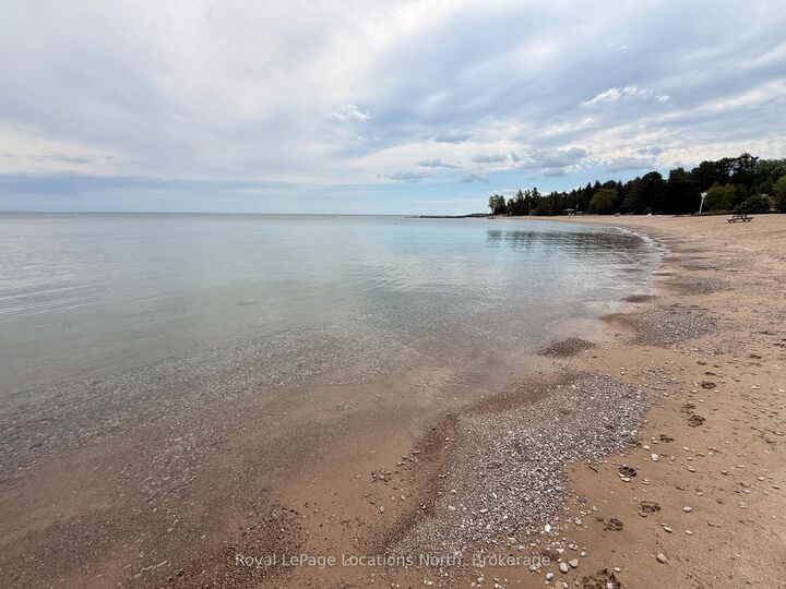 Property Photo: 105 Woodland Park Road ON N0H 1J0