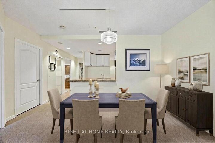 Property Photo: 74 Ross Street 53 ON L4N 1G3