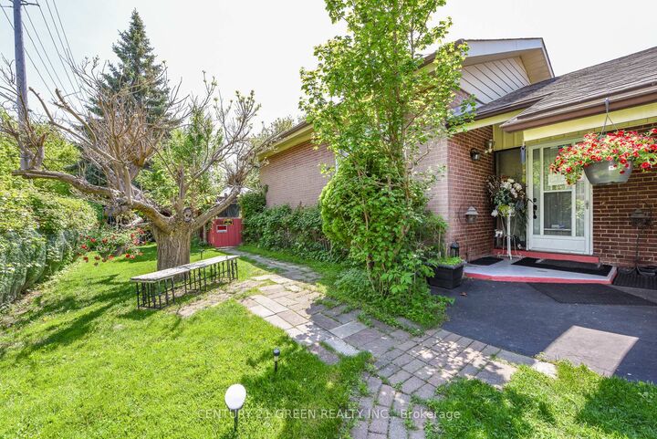 Property Photo: 19 Eriksdale Road ON M9C 2B8