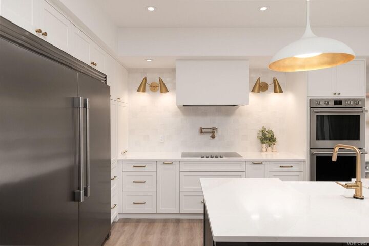 Property Photo: 4583 Wilkinson Rd #4 BC V8Z 5C3