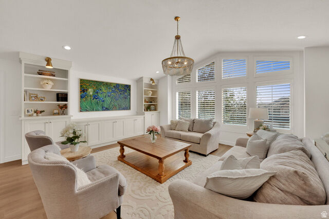 Property Photo:  295 S 1550 E  UT 84010 