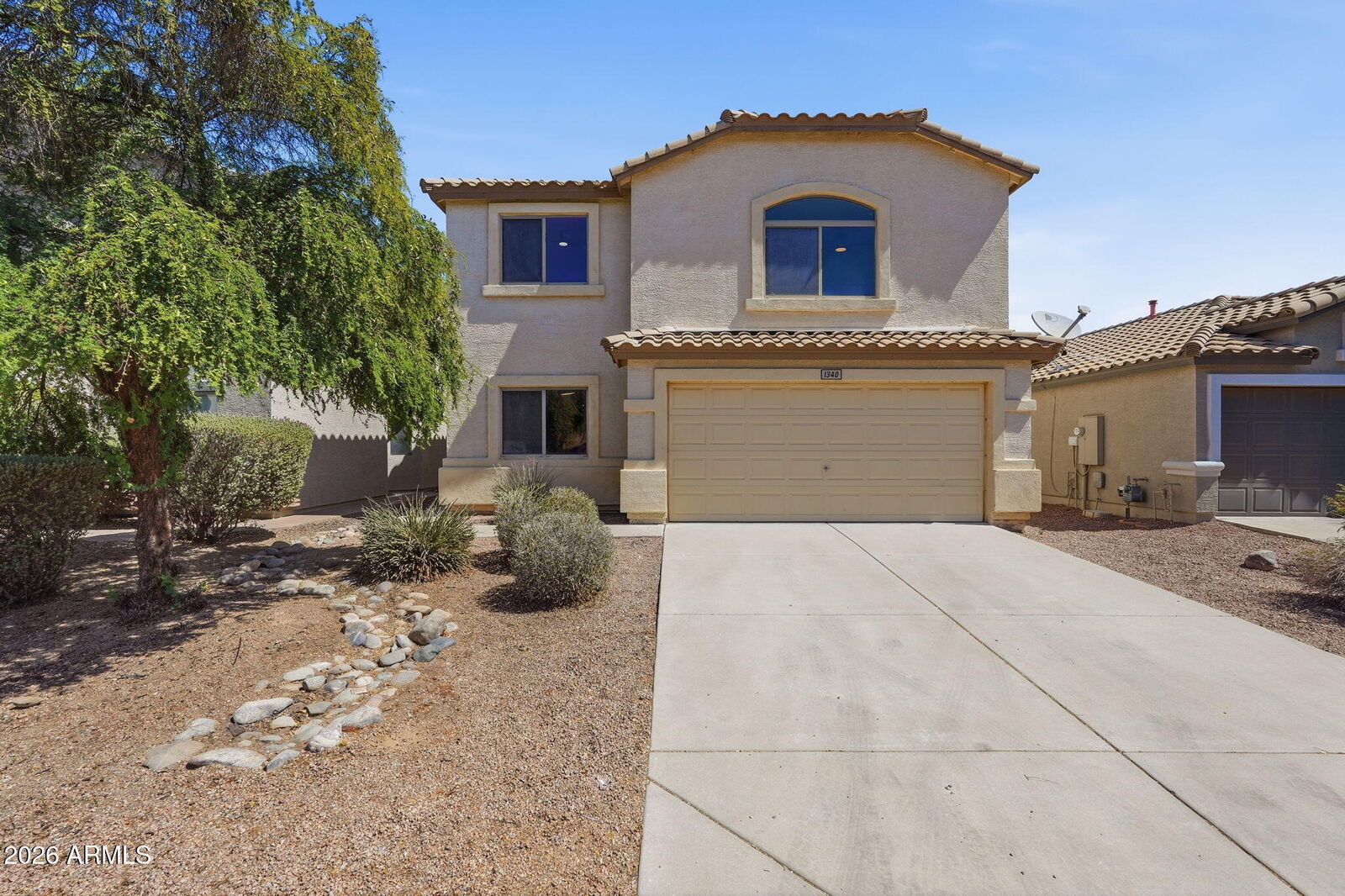 Property Photo:  1340 E Pryor Road  AZ 85140 