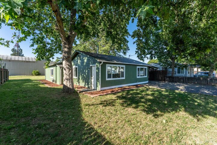Property Photo:  160 Thomas Street  CA 95482 