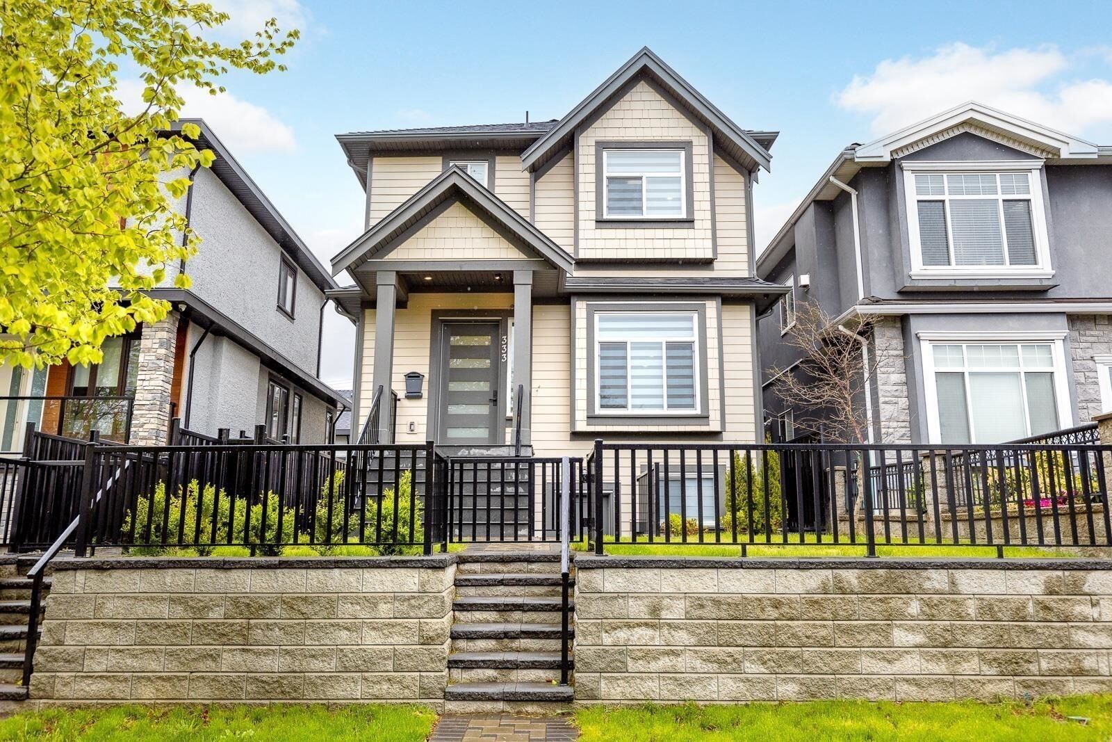 Property Photo:  333 E 64th Avenue 1  BC V5X 2M8 