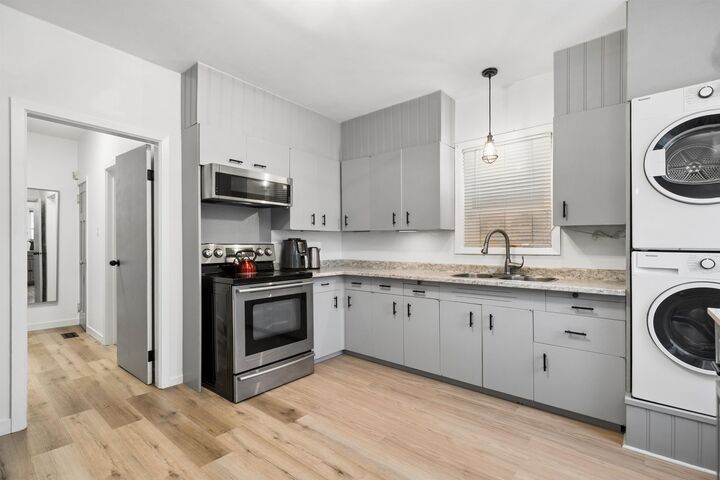 Property Photo: 936 W 17th Avenue BC V5Z 1V4