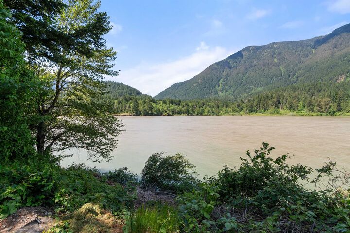 Property Photo: 236 Water Avenue BC V0X 1L0