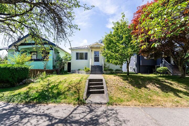 Property Photo: 3553 Inverness Street BC V5V 4V6