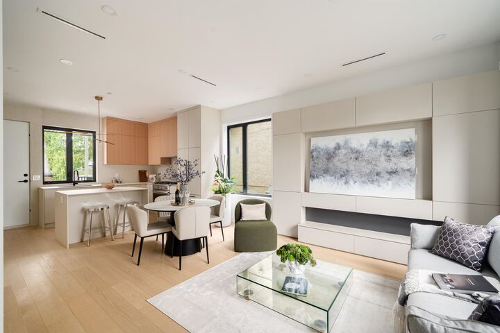 Property Photo: 6577 Lime Street BC V6P 5V7