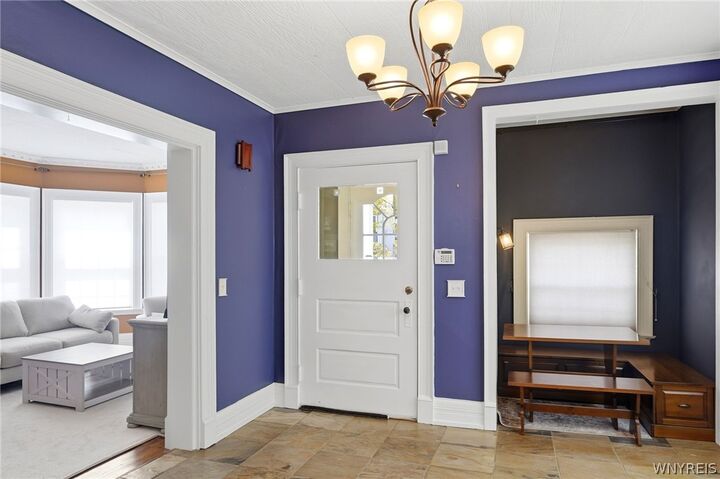 Property Photo:  439 Richmond Avenue  NY 14222 