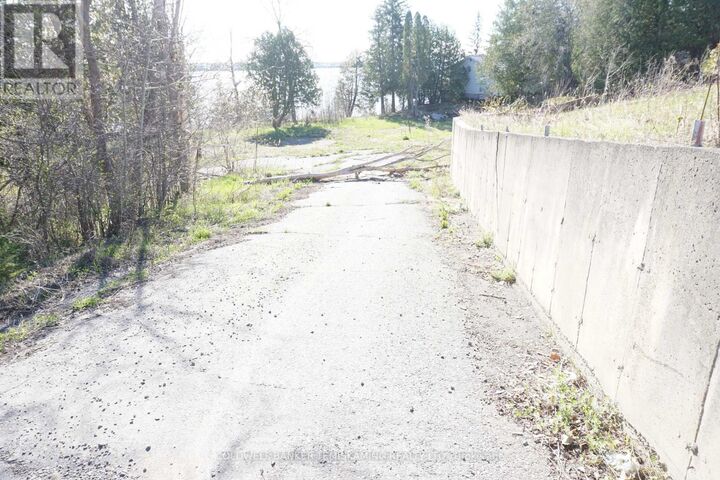 Property Photo: 1467 Lakeshore Road South ON P0J 1K0