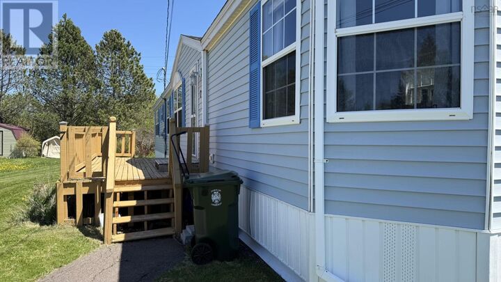 Property Photo:  7 Fernwood Drive  NS B4H 4P4 