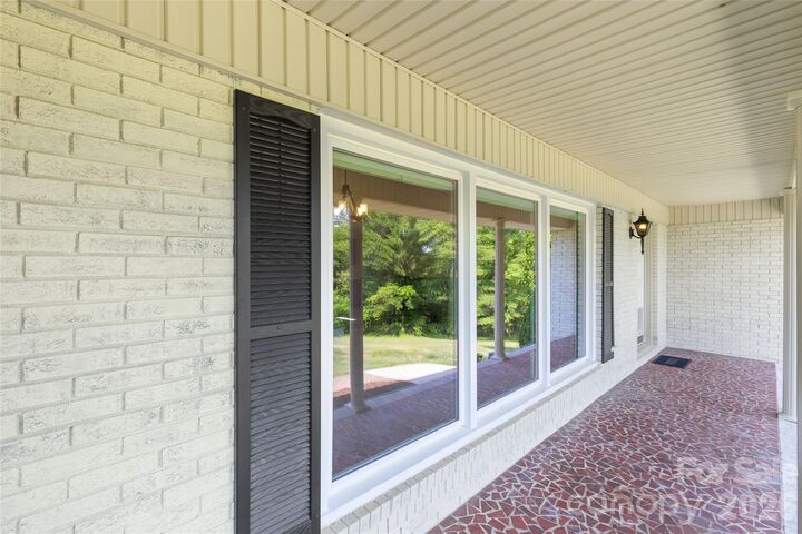 Property Photo:  2004 Fountain Lane  NC 28164 