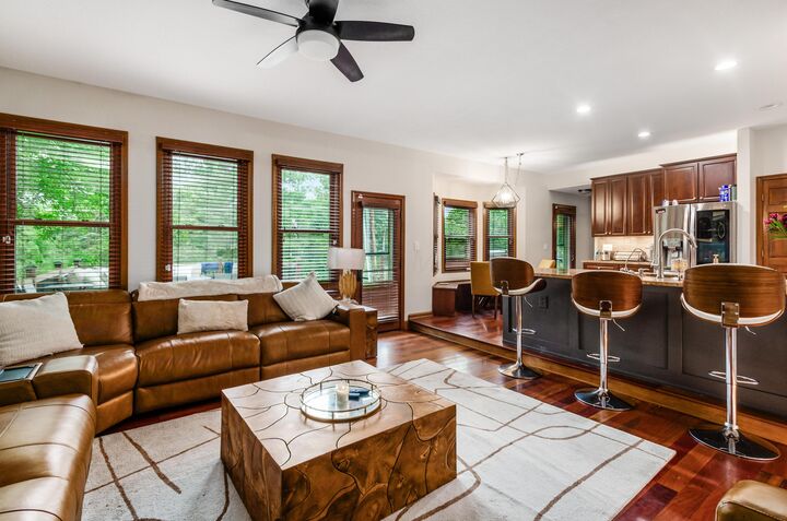 Property Photo:  6255 Spinnaker Drive  OH 43035 