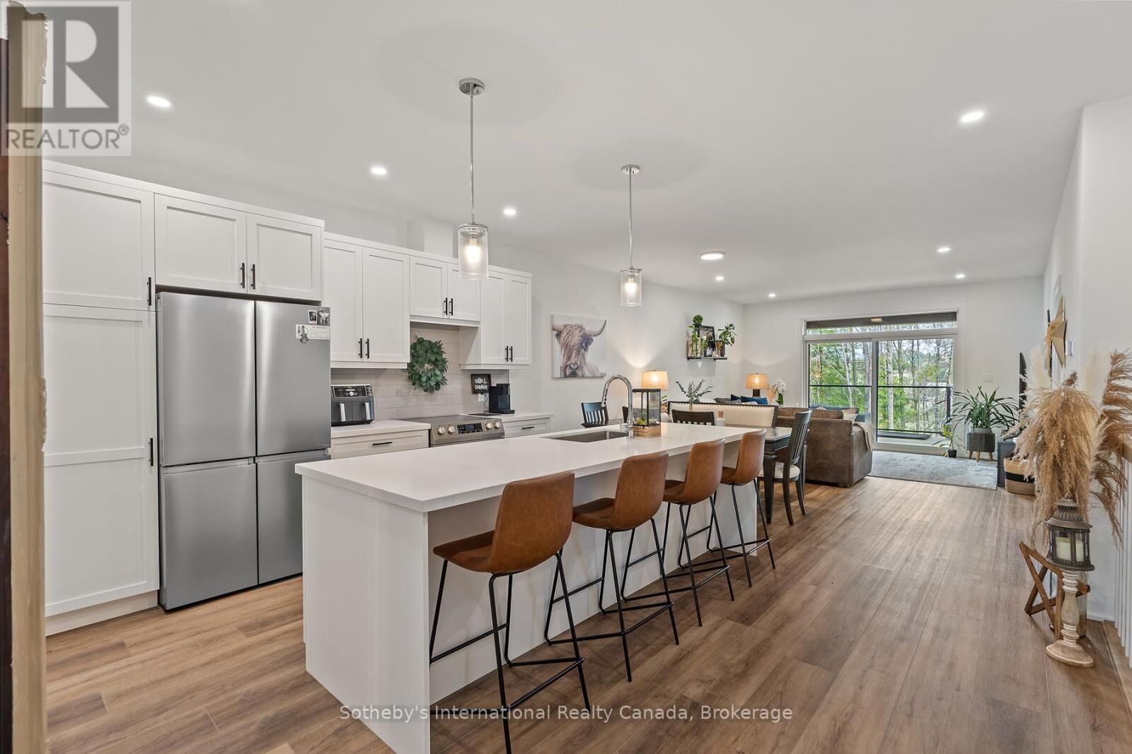 Property Photo:  49 Jack Street  ON P1H 1M3 