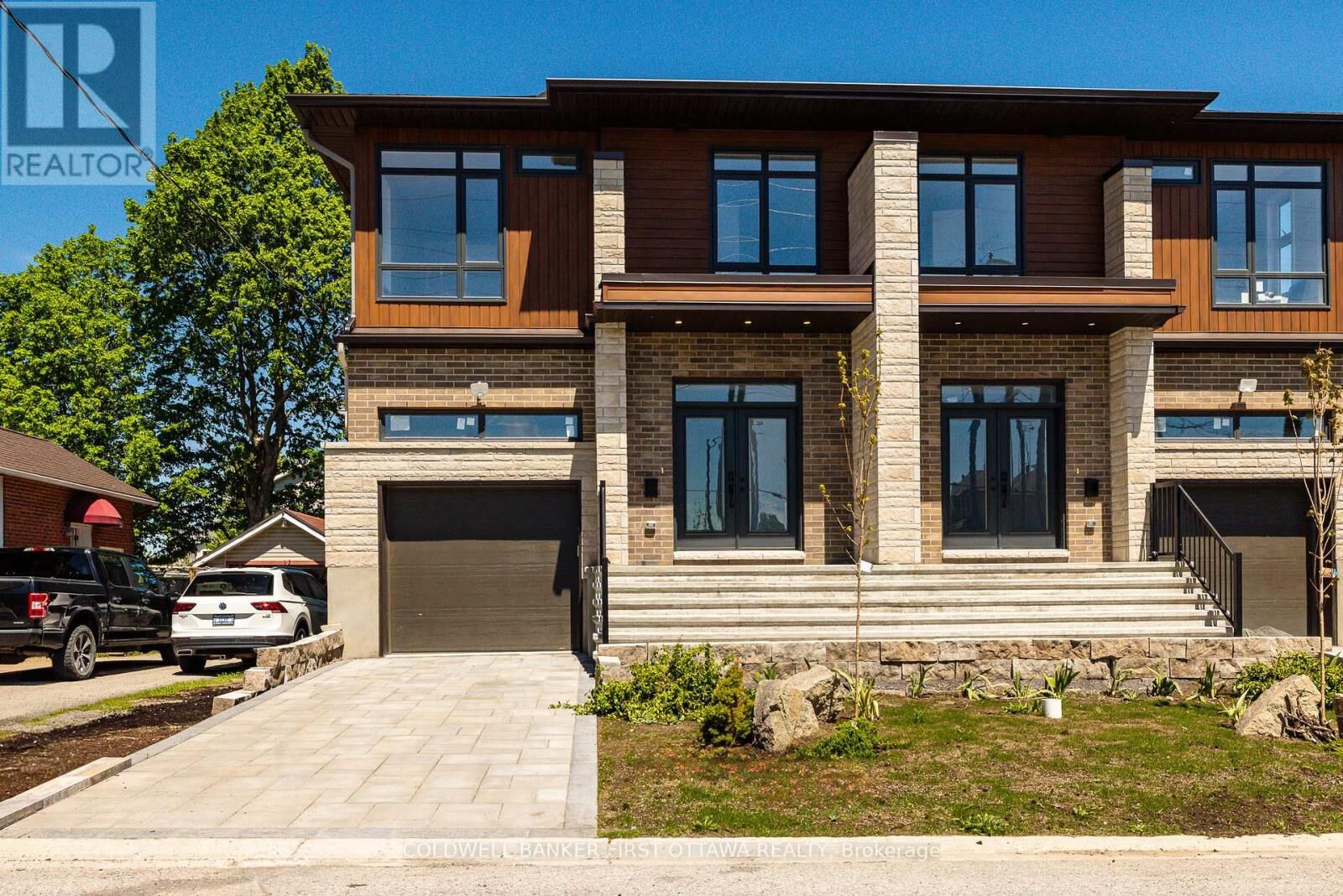 Property Photo: 31 Francis Street ON K7C 2J5