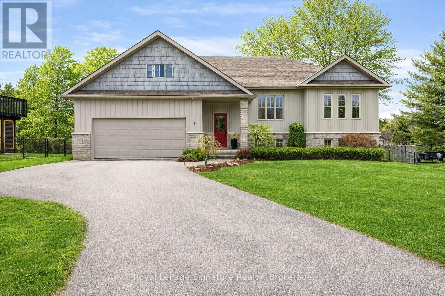 Property Photo:  7 Grace Avenue  ON N4L 1E7 