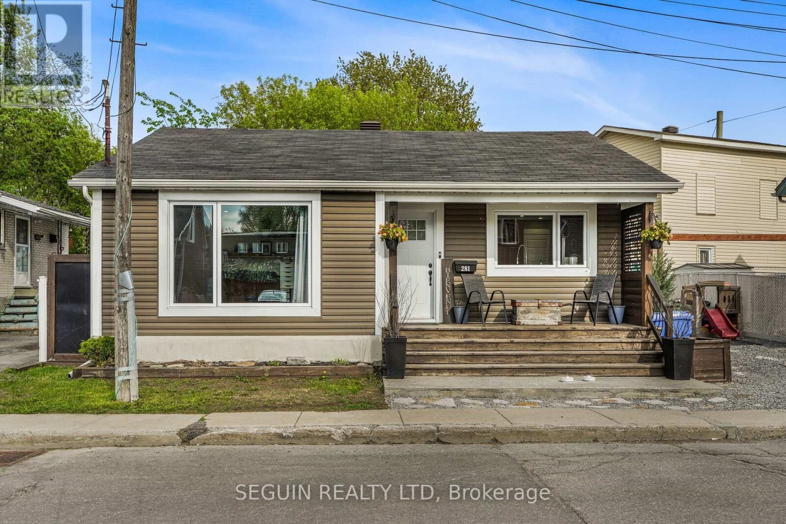 Property Photo:  281 Hampden Street  ON K6A 1Y4 