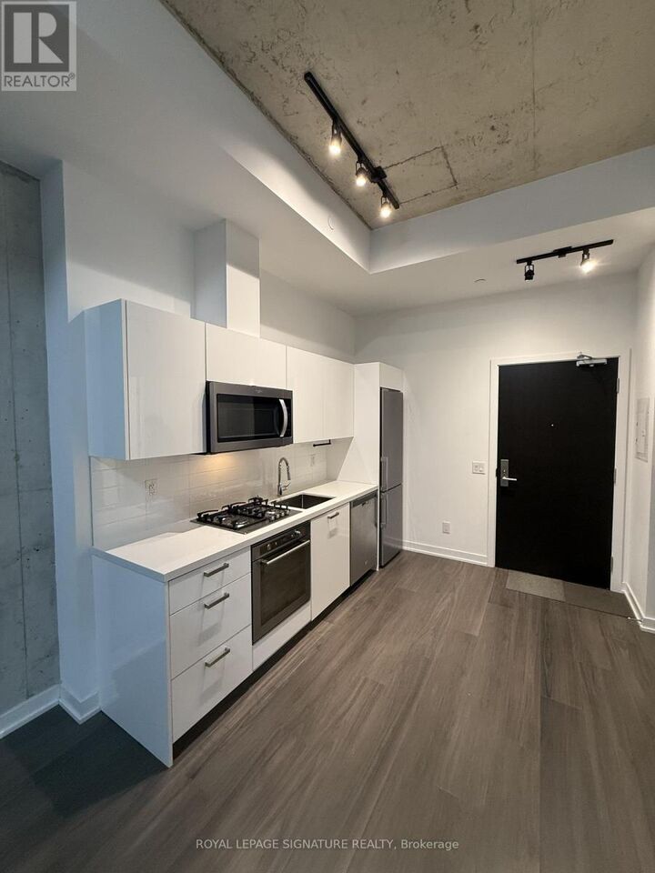 Property Photo: 55 Ontario Street 807 ON M5A 0T8