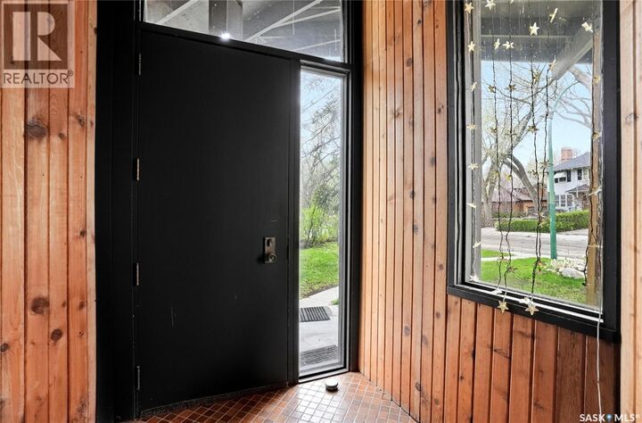Property Photo:  160 Leopold Crescent  SK S4T 6N6 