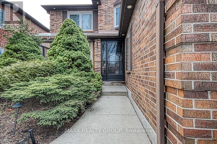 Property Photo:  3650 Baird Court  ON L5L 4T4 