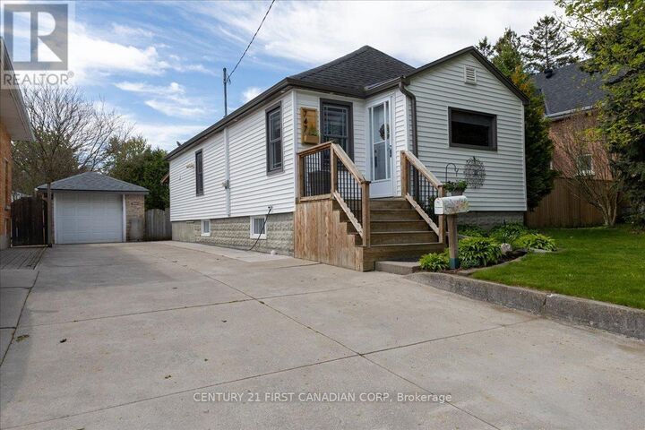 Property Photo:  747 Whetter Avenue  ON N6C 2H1 