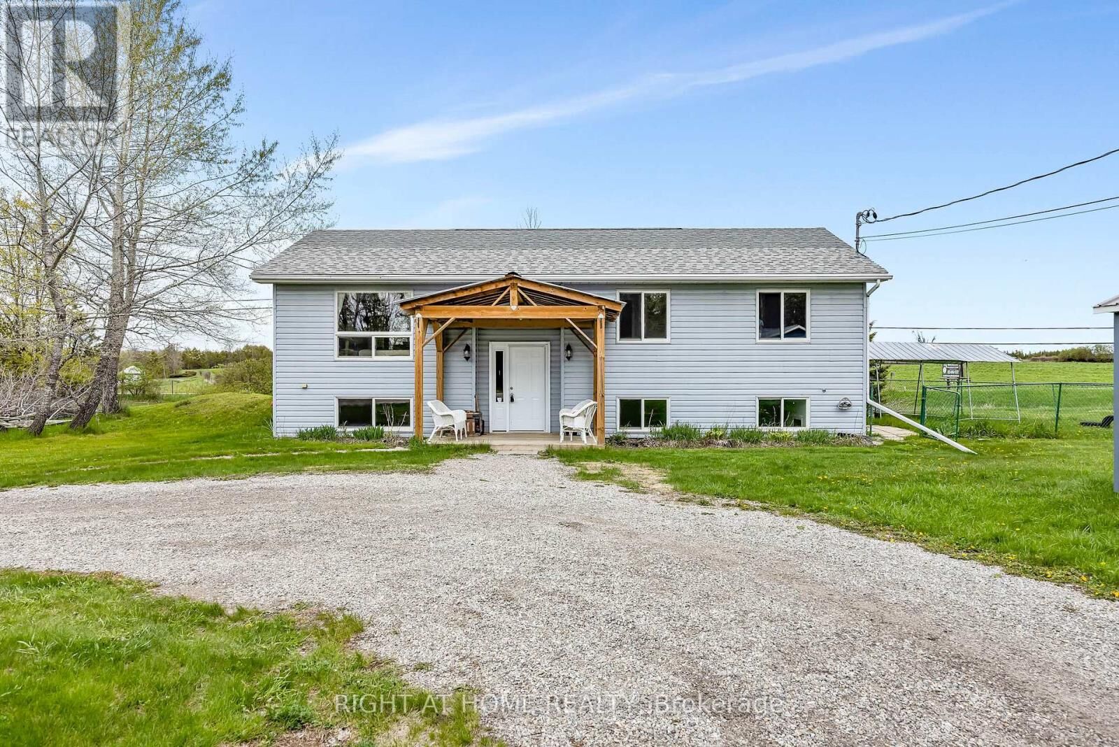 Property Photo:  637 Townline Road  ON K7A 4S5 