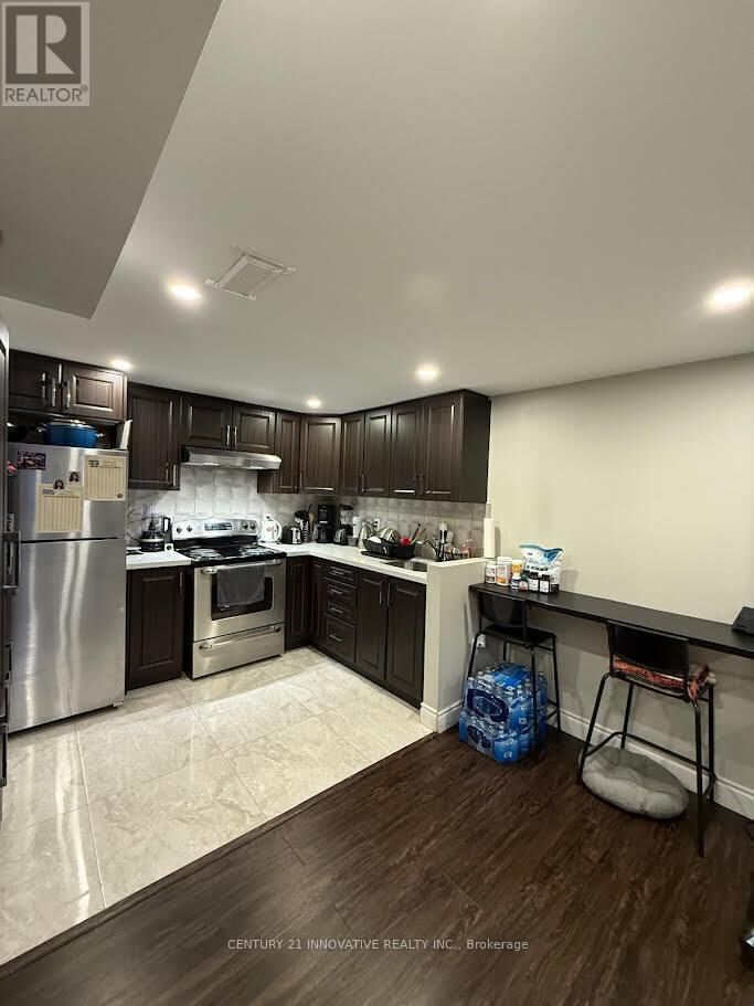 Property Photo:  6197 Duford Drive  ON L5V 1A5 