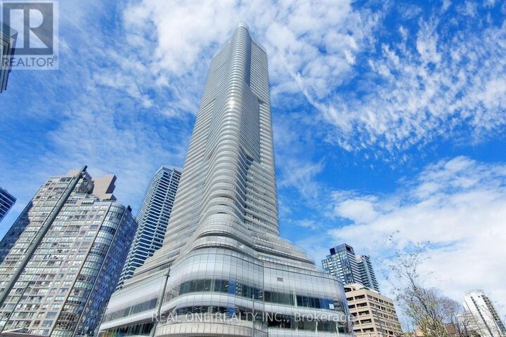 Property Photo: 11 Wellesley Street West 5407 ON M4Y 0G4
