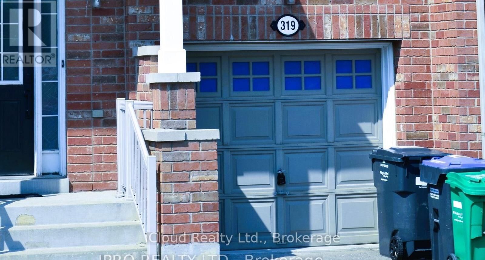 Property Photo:  319 Aspendale Crescent Studio  ON L5W 0E7 