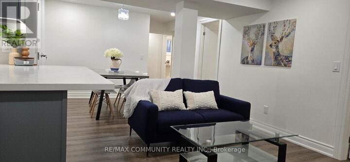 Property Photo:  77 Windrush Trail  ON M1C 3Z9 