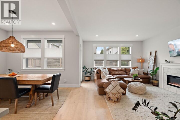 Property Photo: 2274 Evelyn Lane BC V9Z 0W3