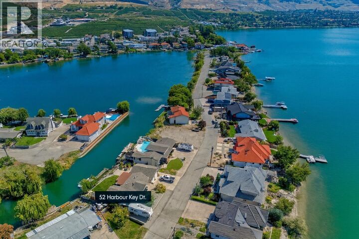 Property Photo: 52 Harbour Key Drive BC V0H 1V3