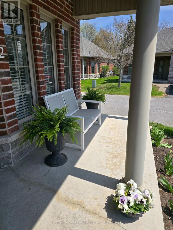 Property Photo:  2 Calberry Court  ON K0L 2H0 