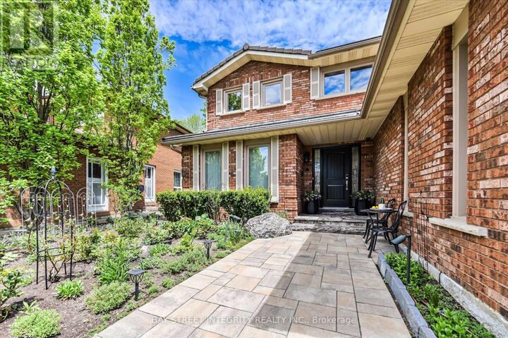 Property Photo:  42 Sycamore Drive  ON L3T 5V6 
