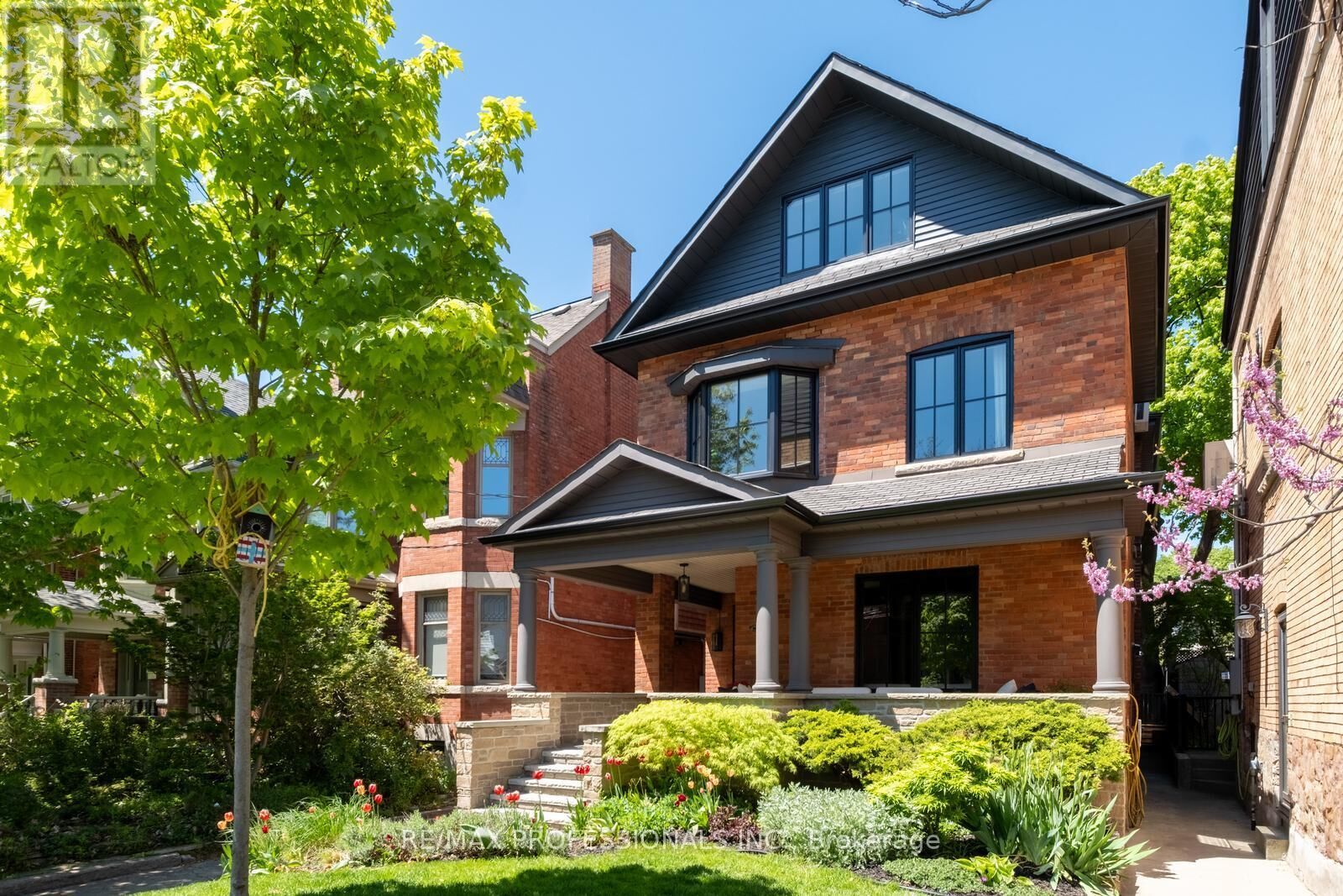 Property Photo:  286 Wright Avenue  ON M6R 1L9 