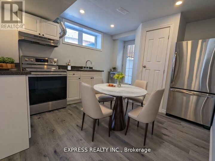 Property Photo:  10 Audubon Street  ON L1P 0C4 