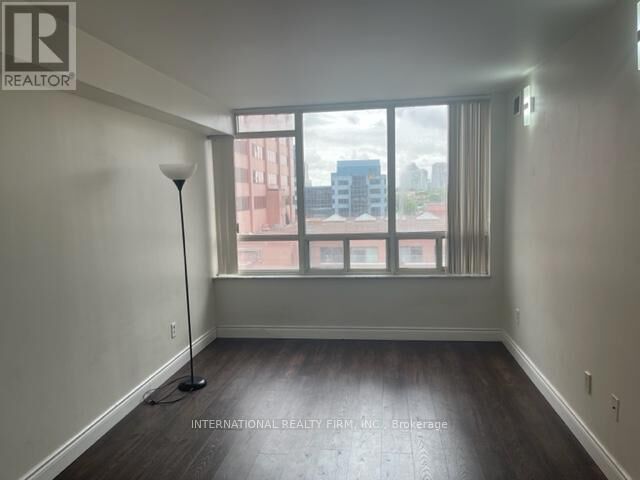 Property Photo:  265 Enfield Place 605  ON L5B 3Y7 