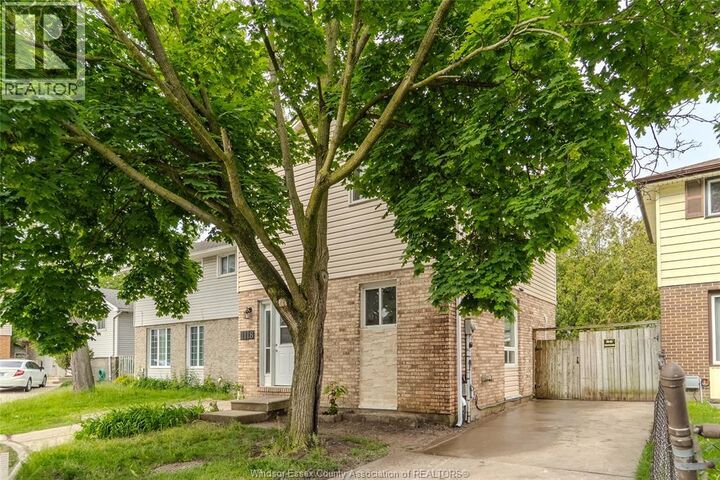 Property Photo:  1118 Aire  ON N8T 3A3 