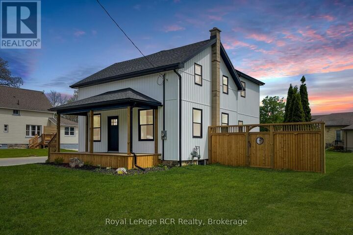 Property Photo:  563 7th Avenue  ON N4N 2J8 