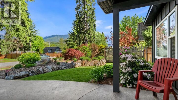 Property Photo:  98 2nd Avenue Northwest  BC V0G 1R0 
