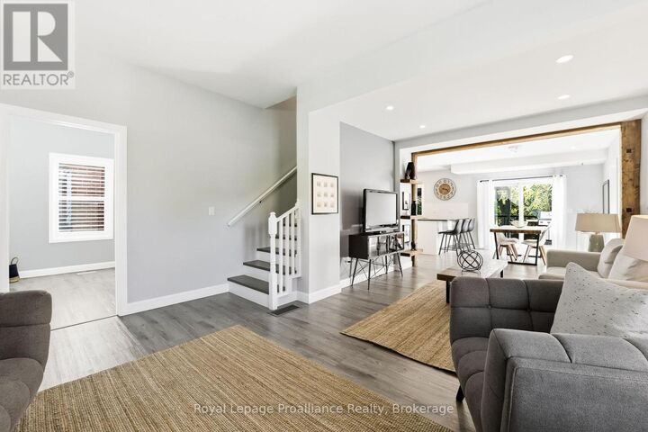 Property Photo:  80 Elgin Street North  ON L1A 2M1 
