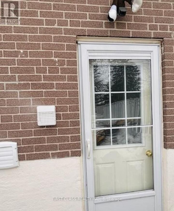 Property Photo:  1 Ottawa Court  ON L4G 2Y6 