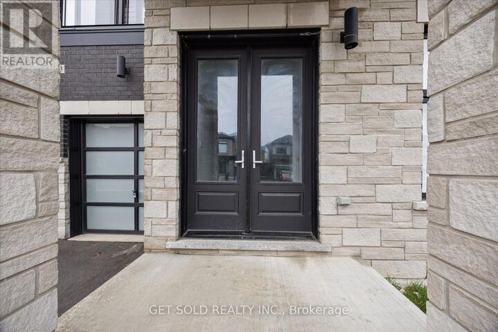 Property Photo:  263 Factor Street  ON L4H 5C1 