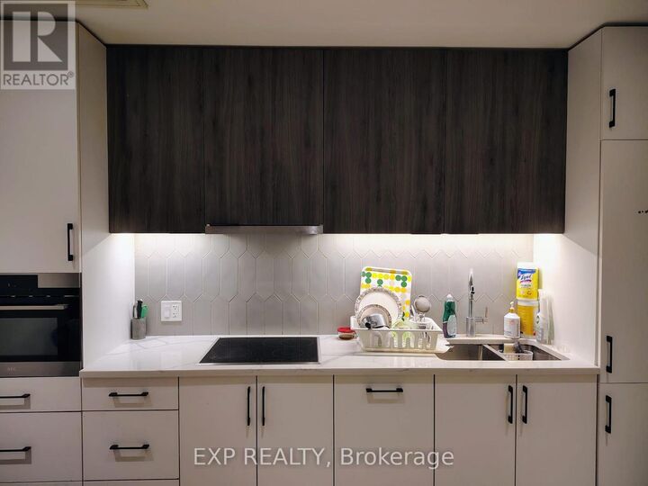 Property Photo: 741 King Street West 1505 ON N2G 1E5