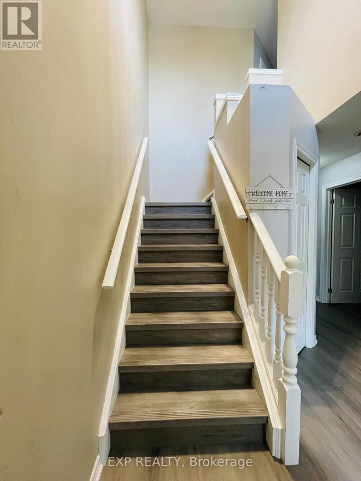 Property Photo: 1360 Aspenridge Crescent ON N5Y 5P1