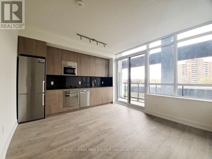 Photo de la propriété:  5 Mabelle Avenue 227  ON M9A 0C8 