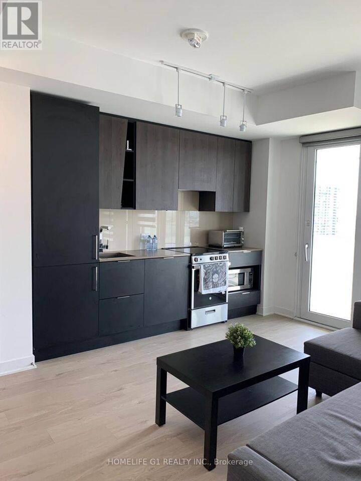 Property Photo:  3900 Confederation Parkway 1309  ON L5B 4M6 