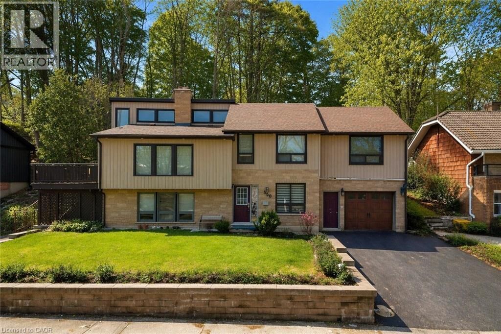Property Photo:  530 Fountain Street South  ON N3H 1J3 