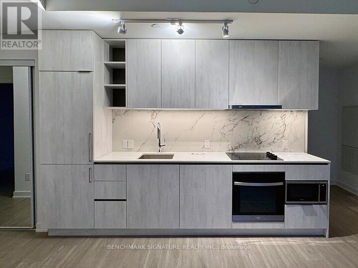 Property Photo:  8 Wellesley Street East 608  ON M4Y 0J5 